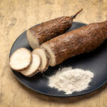 Cómo cocinar y consumir la yuca sin riesgos para la salud
