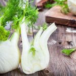 Regenerar hinojo a partir del bulbo Consejos para cultivarlo en agua
