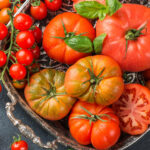 Son más sabrosos los tomates cuando maduran en la vid